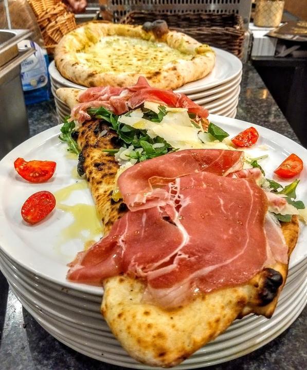 Pizzeria Made In Napoli